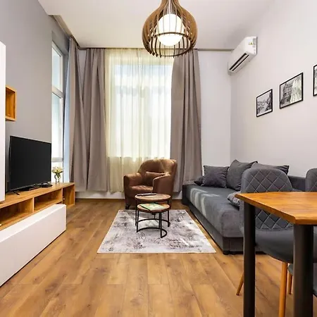 Hidden Gem In The Heart Of Apartment *